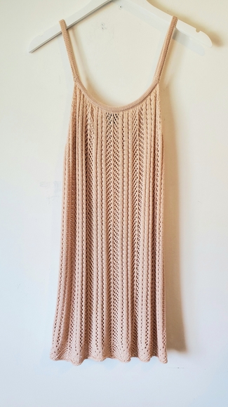 Line Tunic - Picture 2 of 2